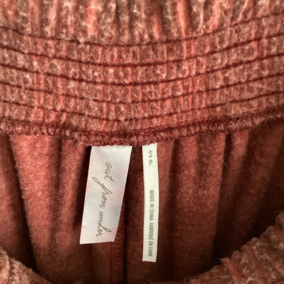 OUT FROM UNDER S Jogger Sweatpants Fleece Backing - Picture 4 of 7